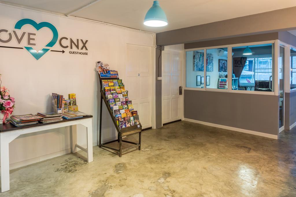 ラブ Cnx ゲストハウス チエンマイ エクステリア 写真