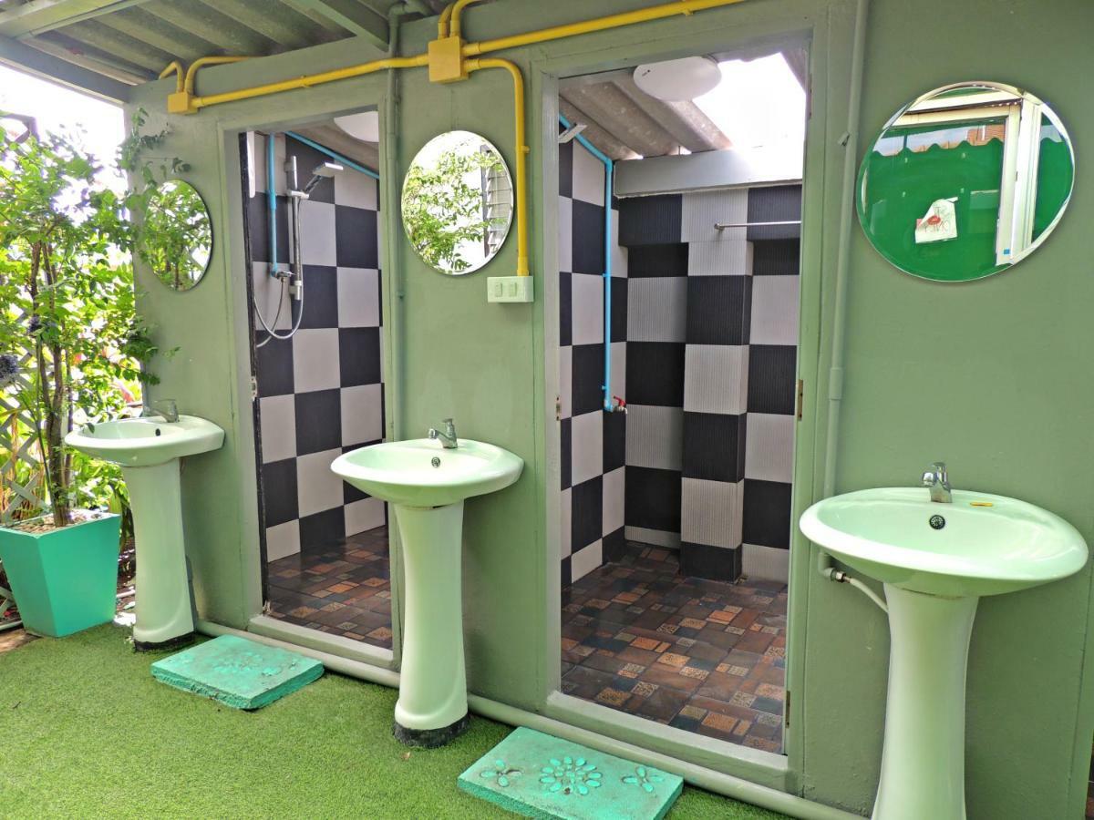 ラブ Cnx ゲストハウス チエンマイ エクステリア 写真